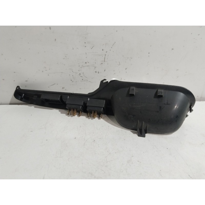 MANDO ELEVALUNAS DELANTERO IZQUIERDO T867171B  - imagen 2