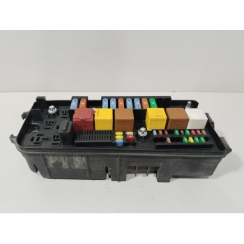 CAJA RELES / FUSIBLES 13205800 