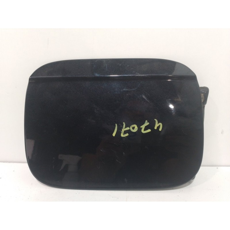 TAPA EXTERIOR COMBUSTIBLE 3R0010685L NEGRO - imagen 1