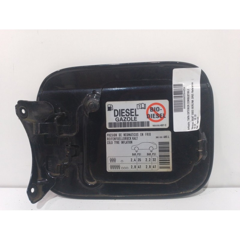 TAPA EXTERIOR COMBUSTIBLE 3R0010685L NEGRO - imagen 2
