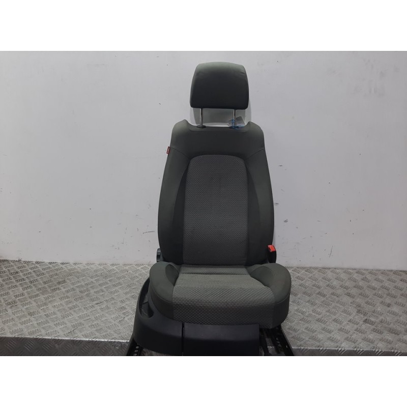 ASIENTO DELANTERO DERECHO GRIS  - imagen 1