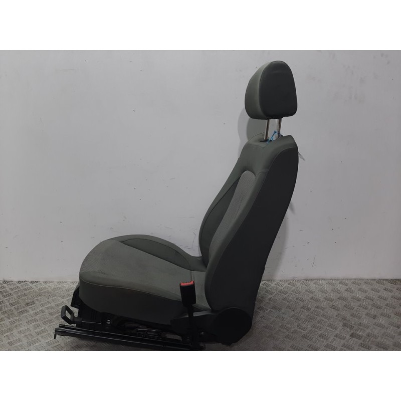 ASIENTO DELANTERO DERECHO GRIS  - imagen 2