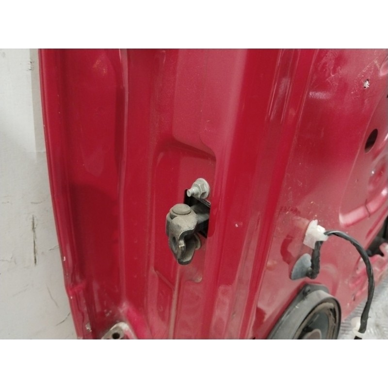 PUERTA TRASERA DERECHA 13203016 ROJO - imagen 4