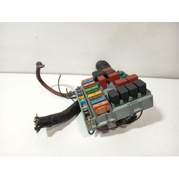 CAJA RELES / FUSIBLES 51905216 