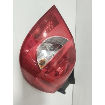 PILOTO TRASERO DERECHO 8200459960  OEM 8200459960