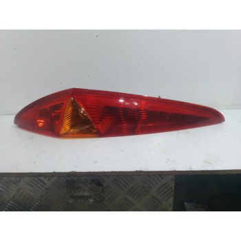 PILOTO TRASERO IZQUIERDO 0046794078  OEM 0046794078