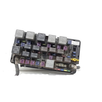 CAJA RELES / FUSIBLES 06k02n ET-R8 