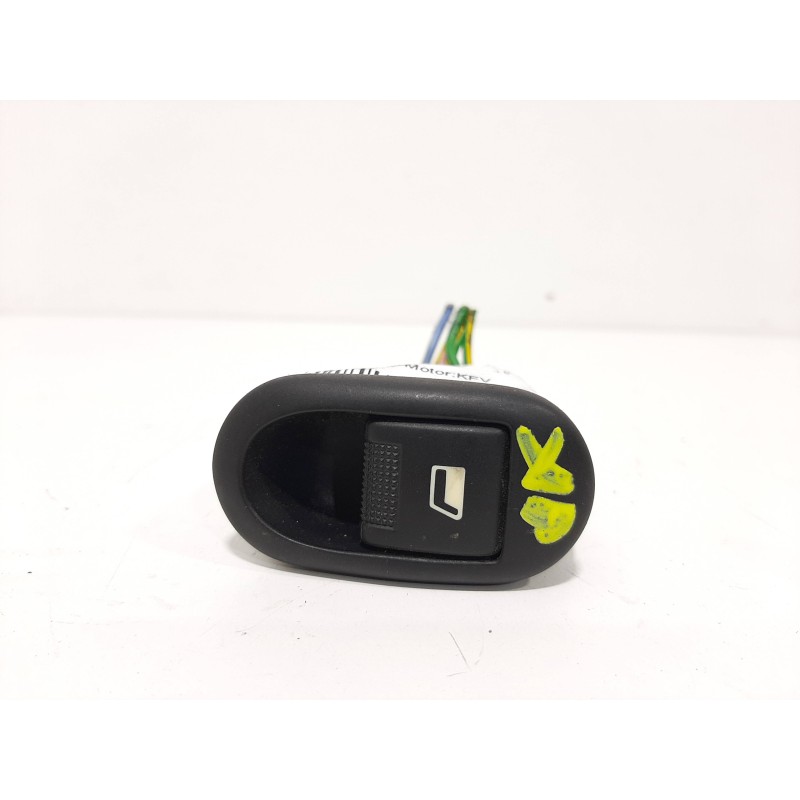 MANDO ELEVALUNAS DELANTERO IZQUIERDO 96605364XT  - imagen 1