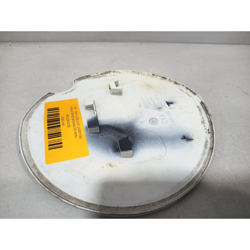 TAPA EXTERIOR COMBUSTIBLE 8200637764  - imagen 2