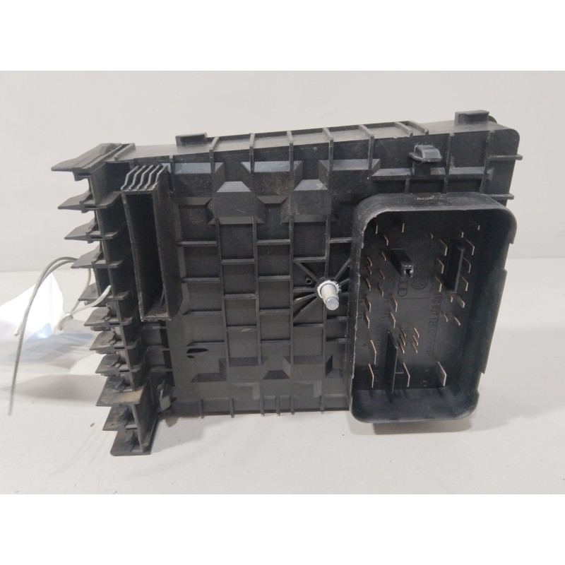 CAJA RELES / FUSIBLES 1K0937124D  - imagen 2