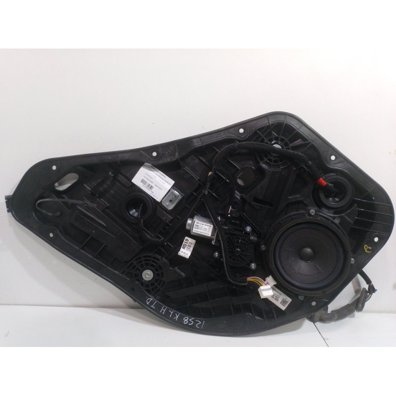 ELEVALUNAS TRASERO DERECHO 83480G5000  - imagen 1