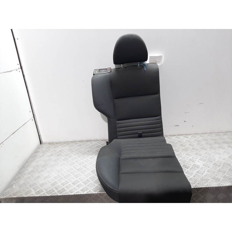 ASIENTO TRASERO DERECHO  - imagen 1