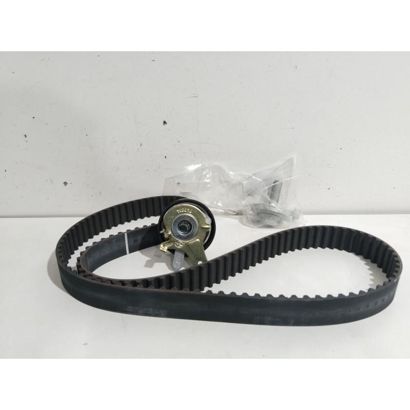 KIT DISTRIBUCION K015578XS 1680600QAX 7701473120 - imagen 2