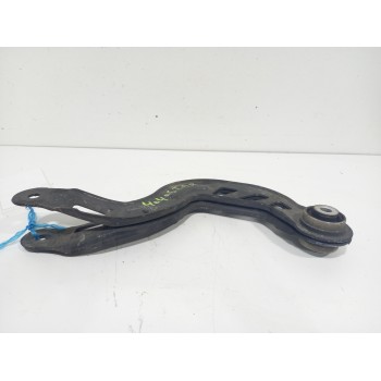 BRAZO SUSPENSION SUPERIOR TRASERO DERECHO A2463501006 