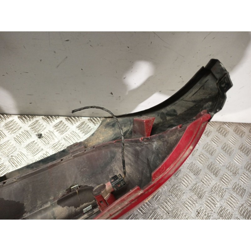 PARAGOLPES TRASERO 51127048259 ROJO - imagen 4