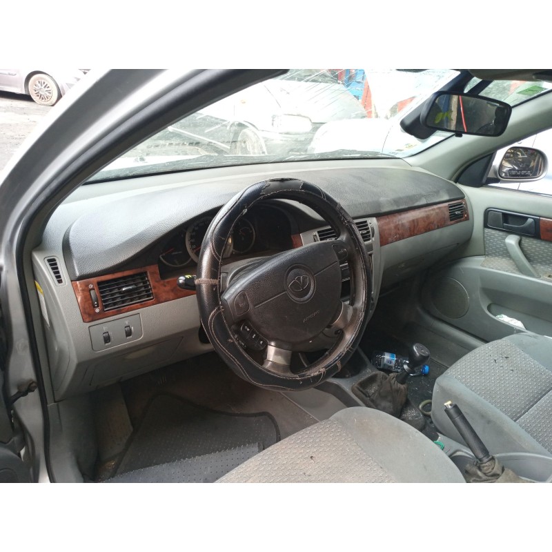 DAEWOO NUBIRA SEDÁN (J200) - imagen 5