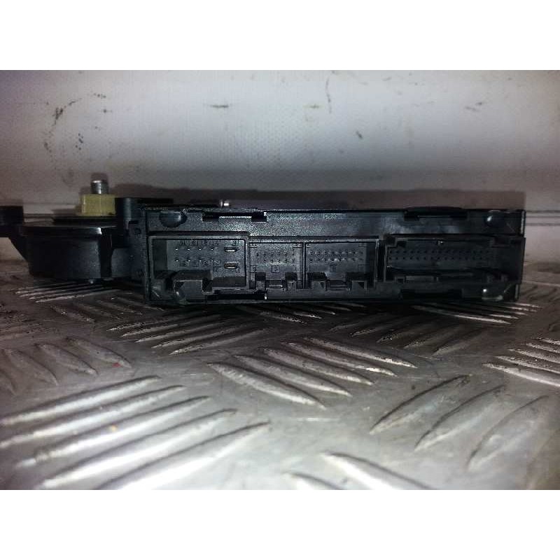 MOTOR ELEVALUNAS TRASERO IZQUIERDO 0130821765 3D0959795F  - imagen 3