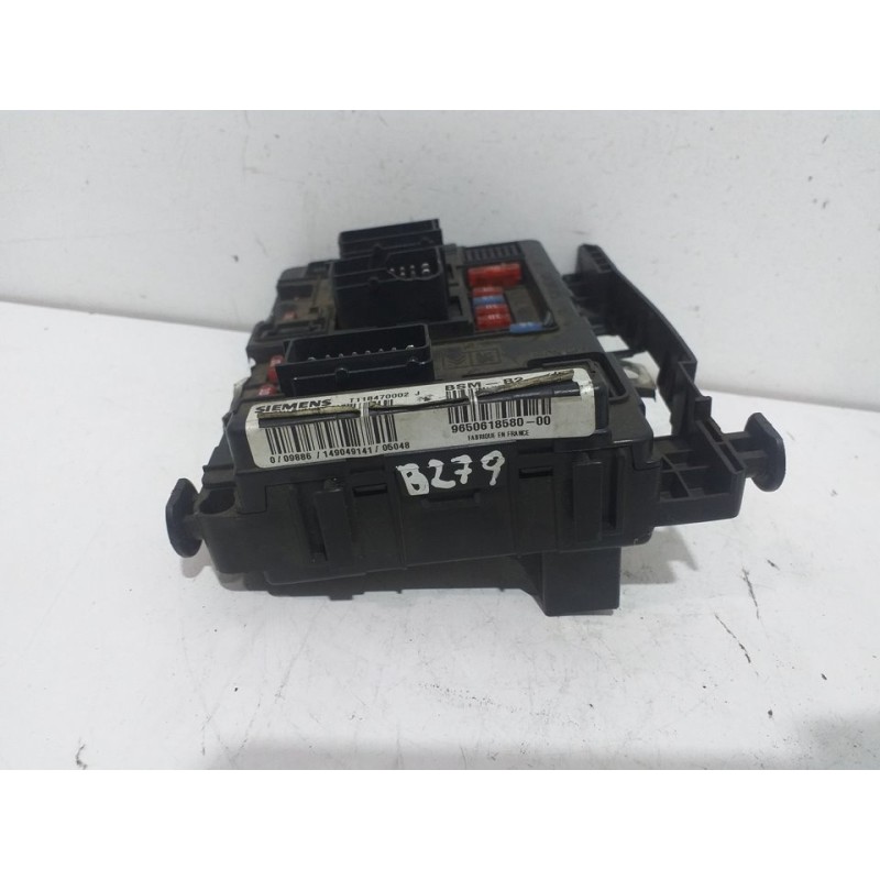 CAJA RELES / FUSIBLES T118470002J  - imagen 2