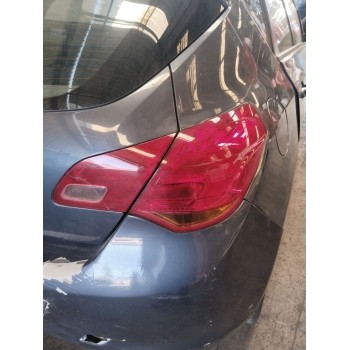 PILOTO TRASERO DERECHO 13306454 