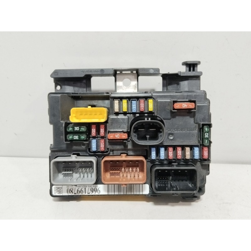 CAJA RELES / FUSIBLES 9667199780  - imagen 1