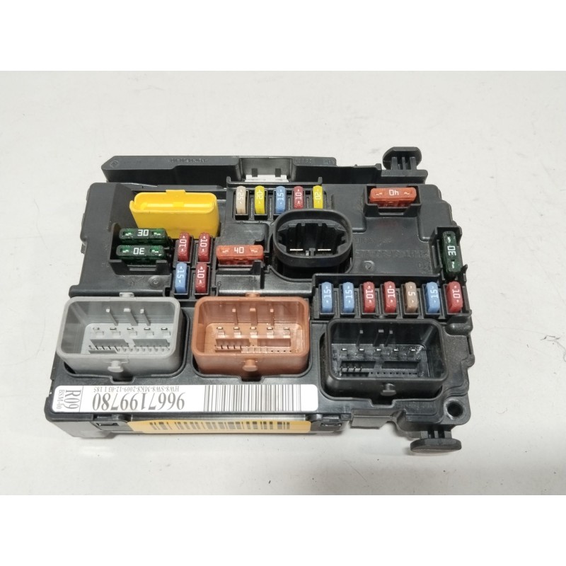 CAJA RELES / FUSIBLES 9667199780  - imagen 3