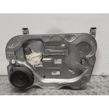 ELEVALUNAS DELANTERO DERECHO 4M51A045H16A 