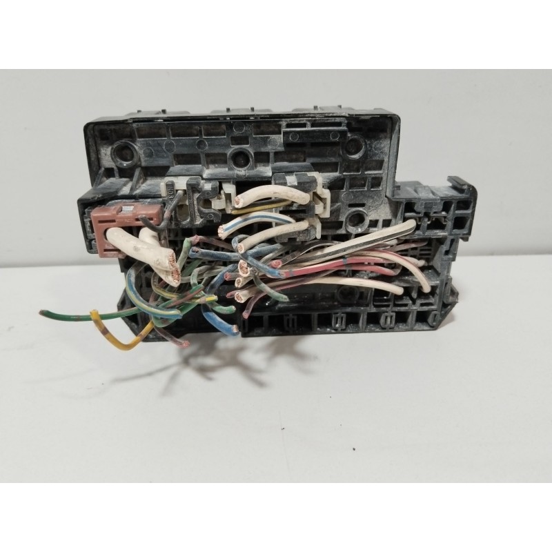 CAJA RELES / FUSIBLES 243110E000  - imagen 2
