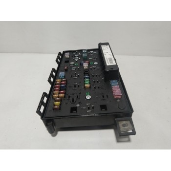 CAJA RELES / FUSIBLES 015349211 