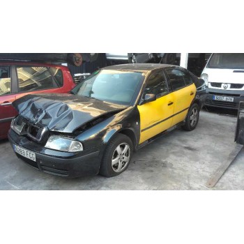 SKODA OCTAVIA BERLINA (1U2)