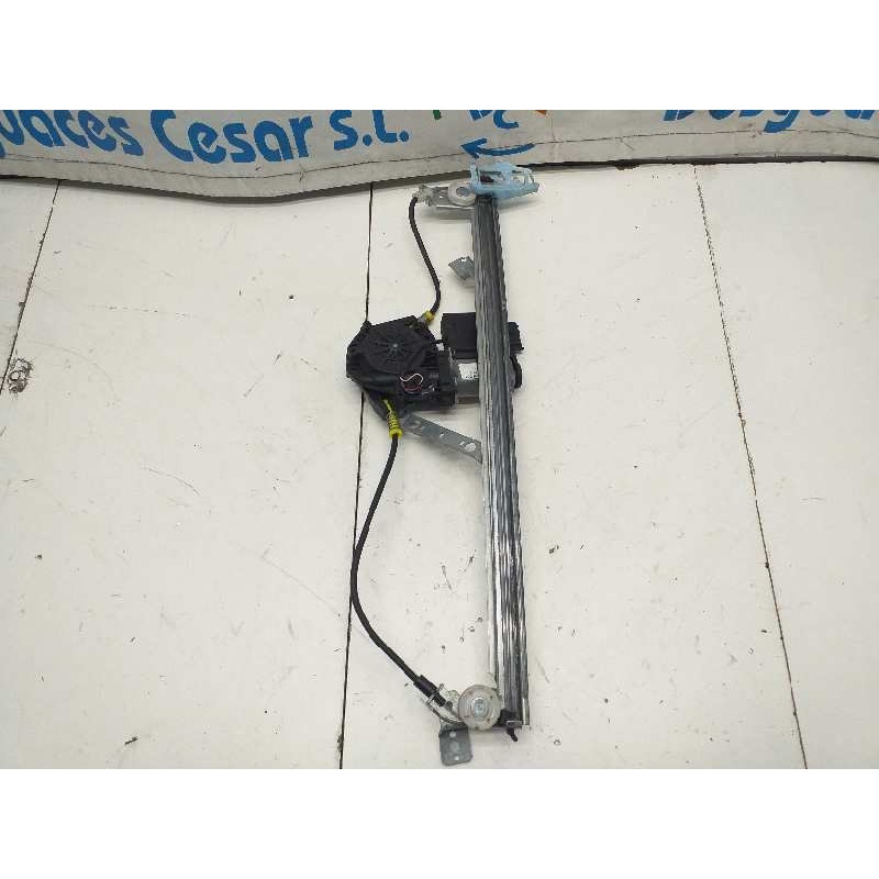 ELEVALUNAS DELANTERO IZQUIERDO ELECTRICO  - imagen 1