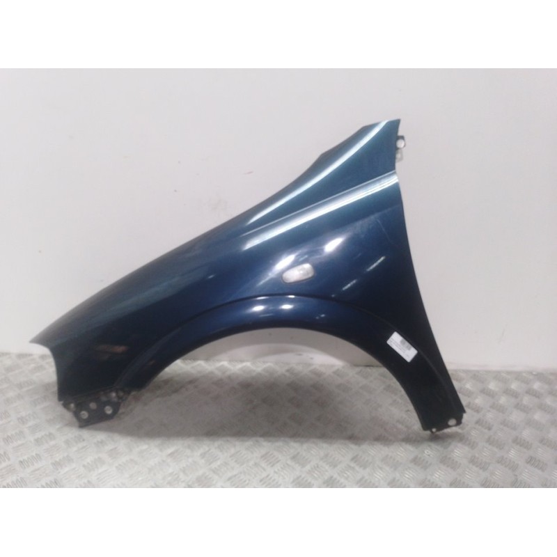 ALETA DELANTERA IZQUIERDA AZUL  - imagen 1