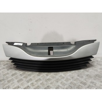 REJILLA DELANTERA 7701048321 PLATA