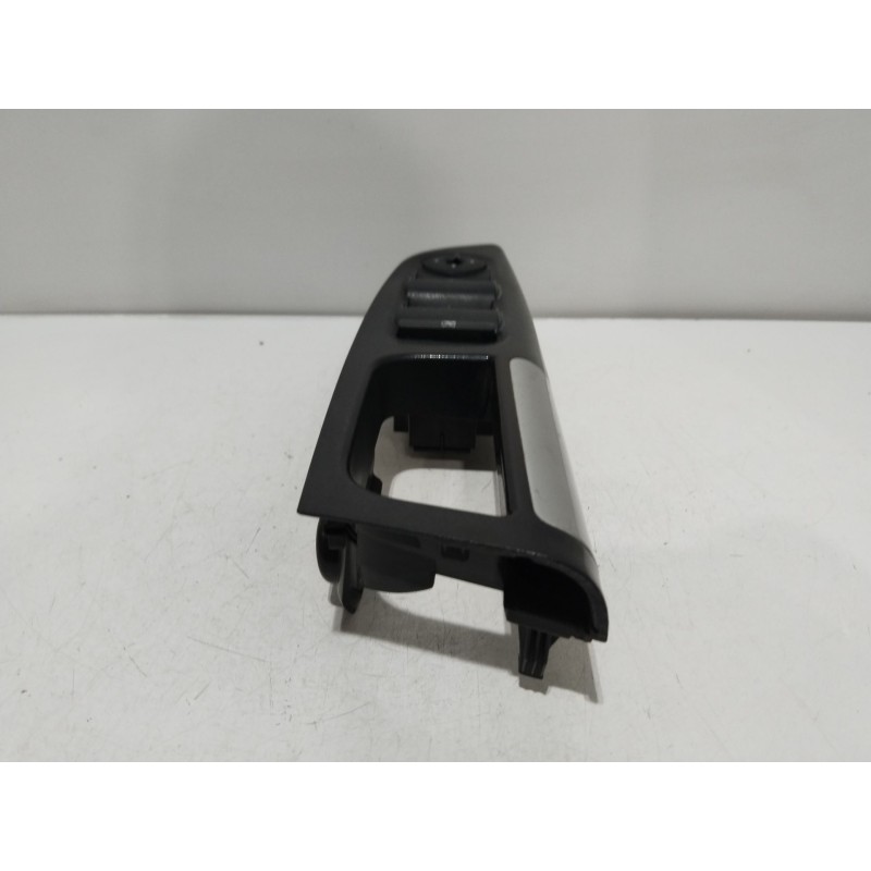 MANDO ELEVALUNAS DELANTERO IZQUIERDO BM5T14A132  - imagen 3