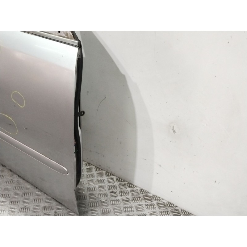 PUERTA DELANTERA DERECHA 760042G010  - imagen 3