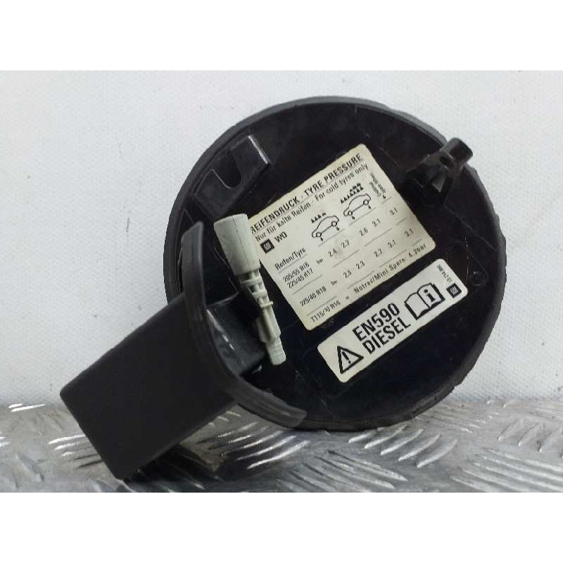 TAPA EXTERIOR COMBUSTIBLE  - imagen 2