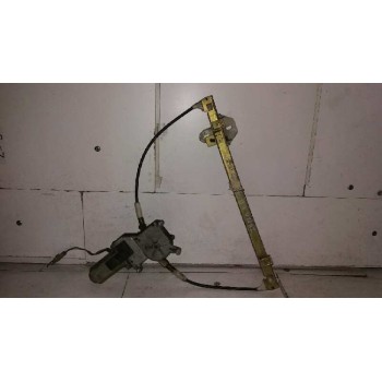 ELEVALUNAS DELANTERO DERECHO 3P 