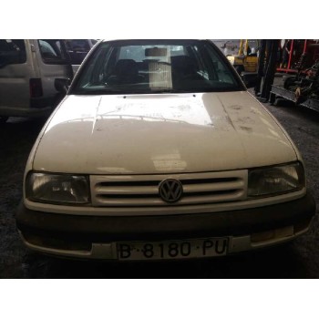 VOLKSWAGEN VENTO (1H2)
