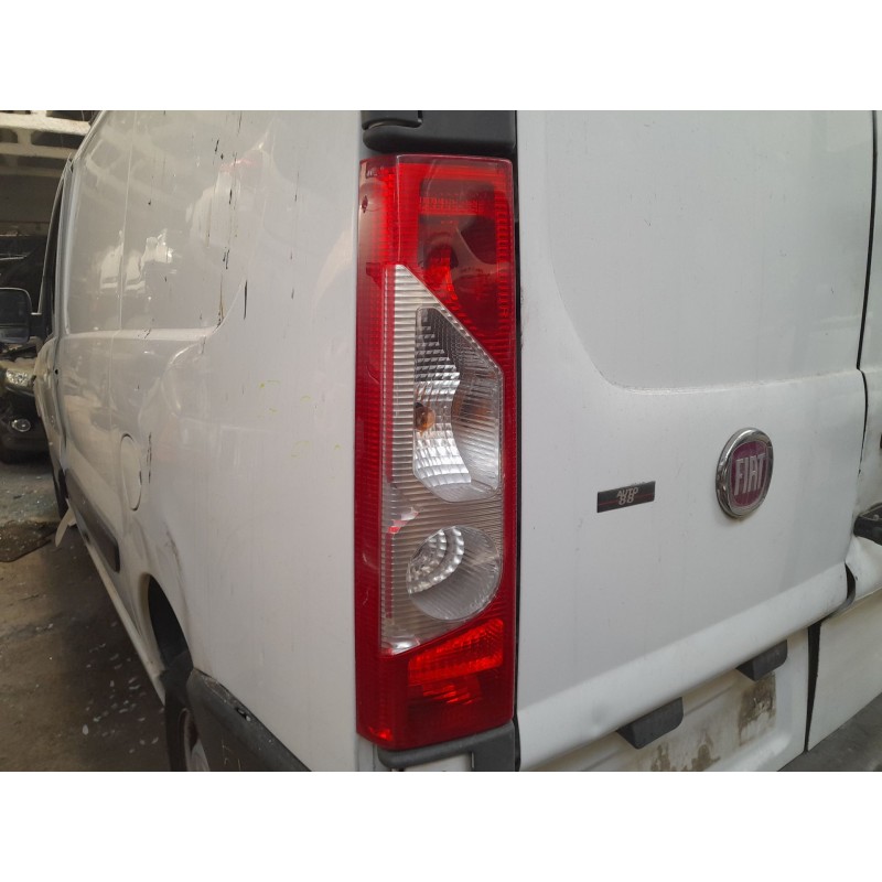 PILOTO TRASERO IZQUIERDO 9467069888 