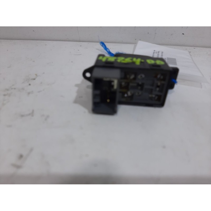 MANDO ELEVALUNAS TRASERO DERECHO 621W05450  - imagen 2