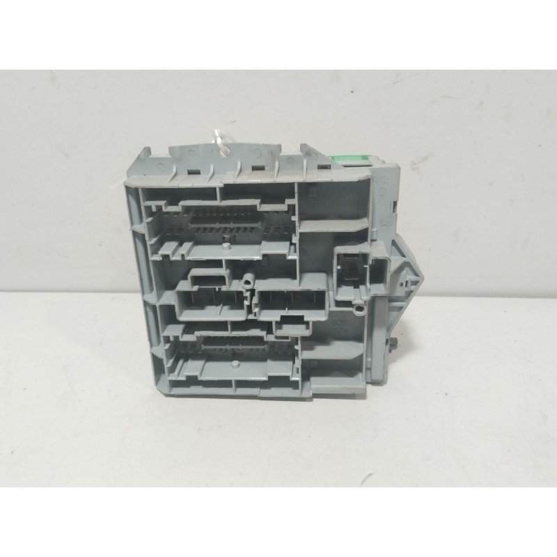 CAJA RELES / FUSIBLES 1349948080  - imagen 2