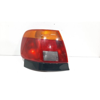 PILOTO TRASERO IZQUIERDO 8D0945111D 
