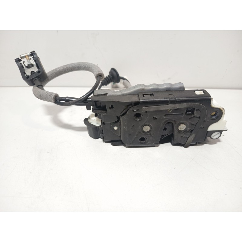 CERRADURA PUERTA TRASERA IZQUIERDA 6V0839015A  - imagen 3