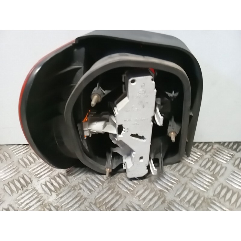 PILOTO TRASERO DERECHO 6N0945096H  - imagen 2