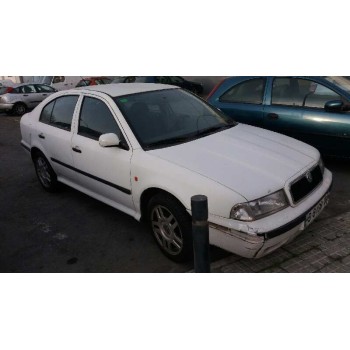 SKODA OCTAVIA BERLINA (1U2)