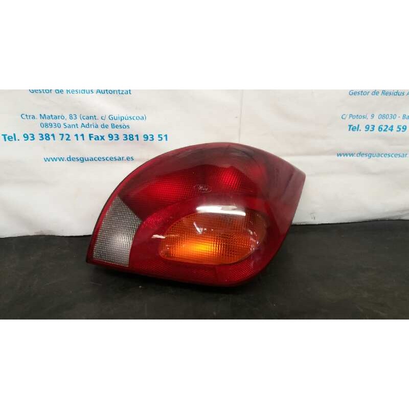 PILOTO TRASERO DERECHO 1044154 