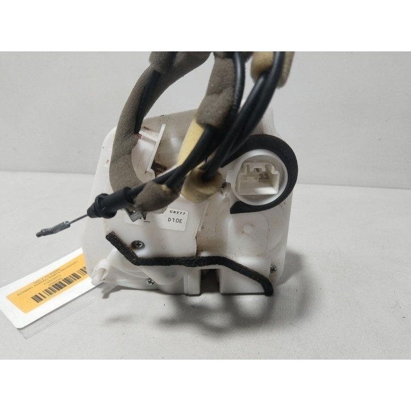 CERRADURA PUERTA TRASERA DERECHA D10E72310  - imagen 2