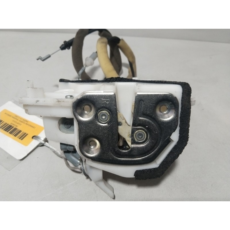 CERRADURA PUERTA TRASERA DERECHA D10E72310  - imagen 3