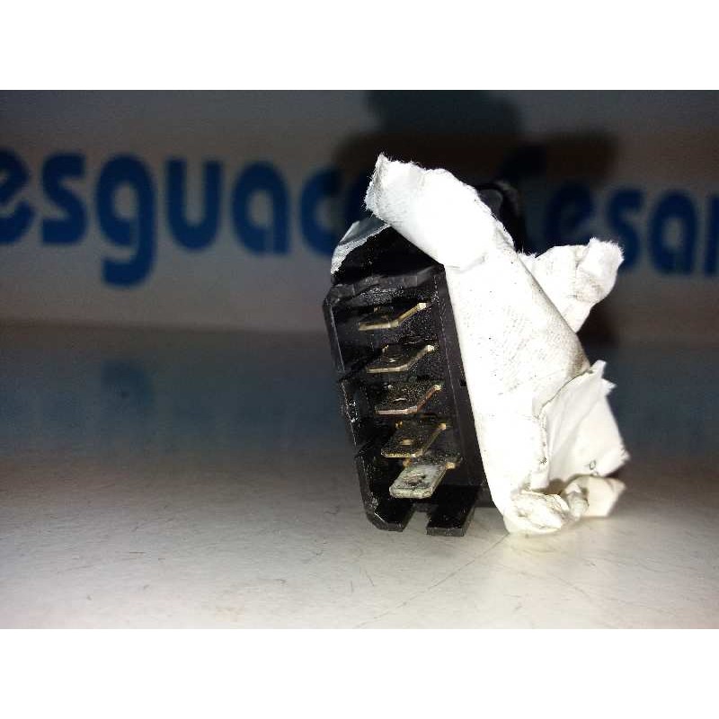 MANDO ELEVALUNAS DELANTERO DERECHO  - imagen 1