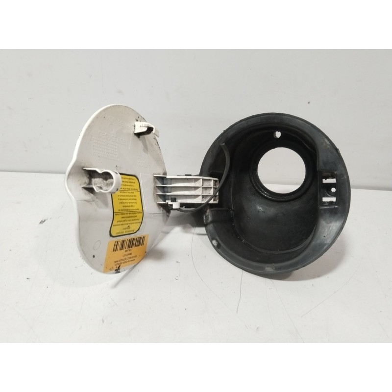 TAPA EXTERIOR COMBUSTIBLE 1353354080  - imagen 1