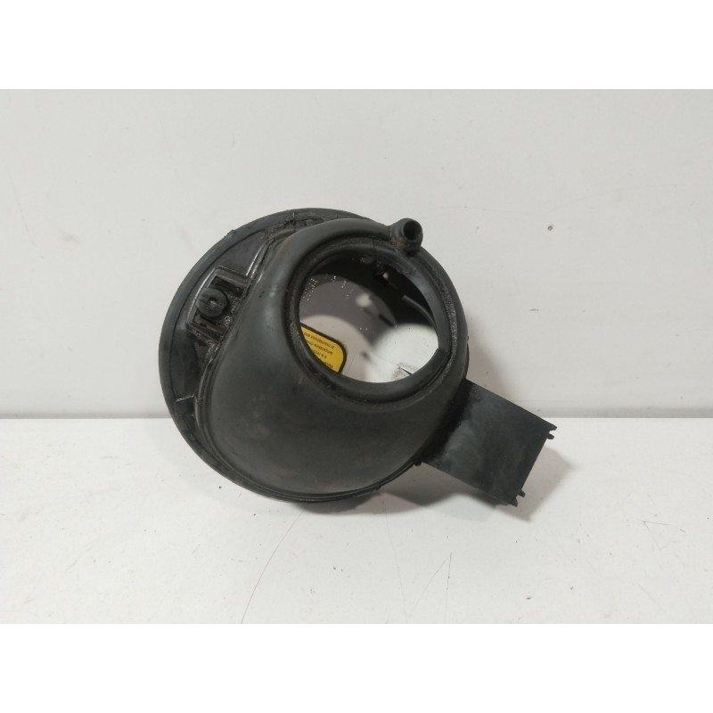 TAPA EXTERIOR COMBUSTIBLE 1353354080  - imagen 3
